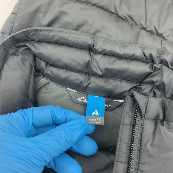 Eddie Bauer XS Black Quilted Goose Down Full Zip Vest Women's Preowned - Picture 4 of 6